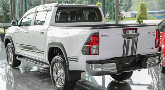 toyota-hilux-2017-24g-limited-edition.jpg